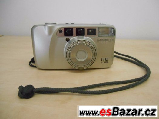 Klasický fotoaparát Minolta
