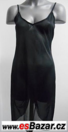 Dámské černé šaty se spodničkou