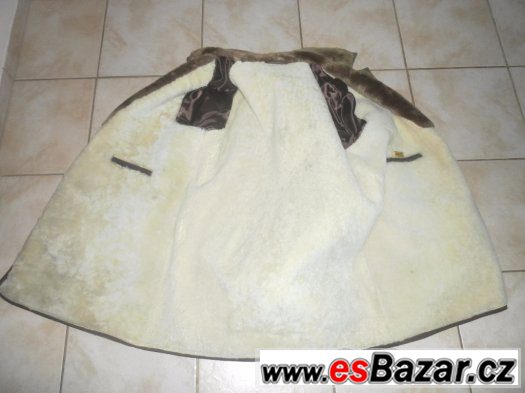 Prodám pánský 3/4 hnědý kožich z berana Prodám pánský 3/4 hnědý kožich z berana