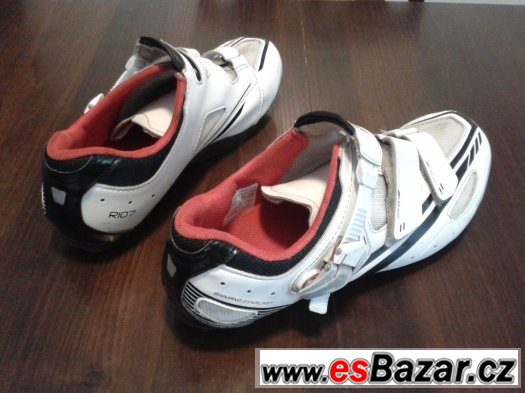 Silniční tretry Shimano SH-R107W, vel.43 Silniční tretry Shimano SH-R107W, vel.43