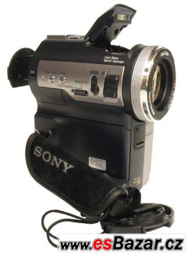 Sony DCR-PC330e - špišková kamera na miniDV