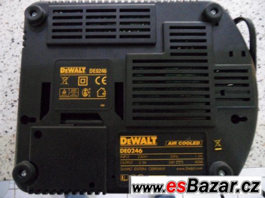 DeWalt DE0246 - Nabíječka aku baterii 1h