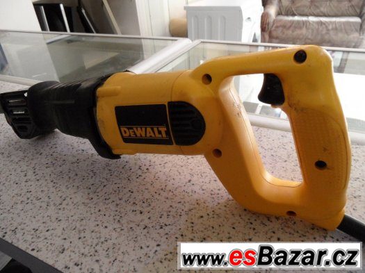 DeWalt mečová pila DW304PK