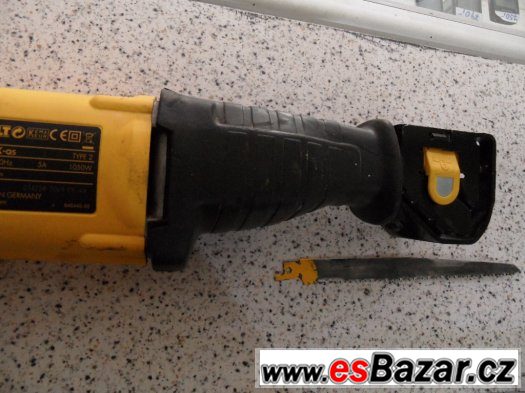 DeWalt mečová pila DW304PK