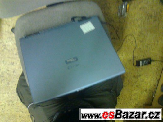 Prodám starší ale funkční notebook Fujitsu Siemens 1,2ghz