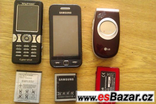 Prodej 3 nefunkčních mobilů (s funkč.baterií) na ND/sbírku 1