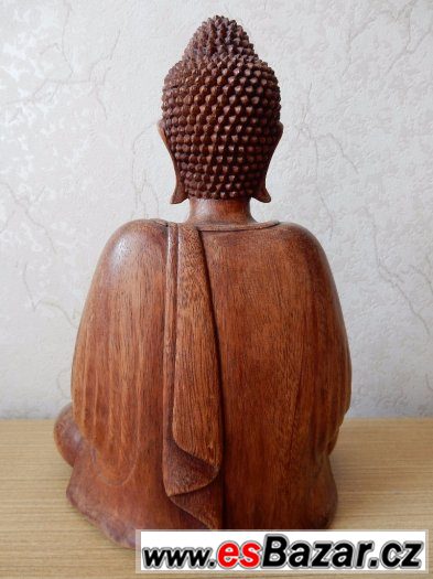 dřevěná soška - Budha