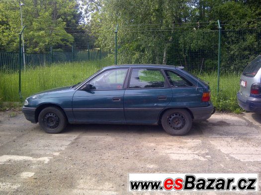 Prodám Opel Astra Hatchback, benzín