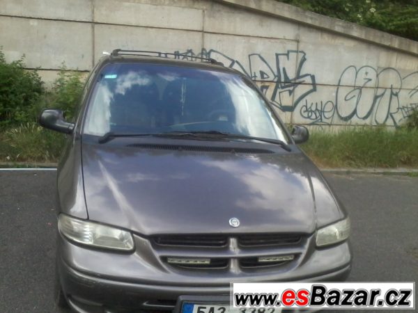 Prodám CHRYSLER VOYAGER 3.301