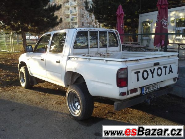 Prodám Toyota Hilux D-4D R.V 2004