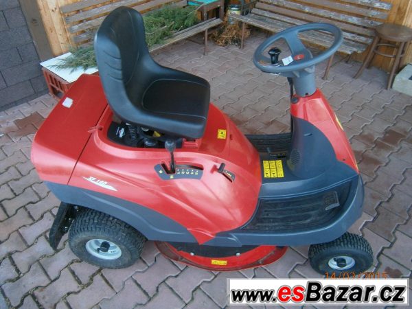 Pradáme zahradní traktor Reider XF Pradáme zahradní traktor Reider XF