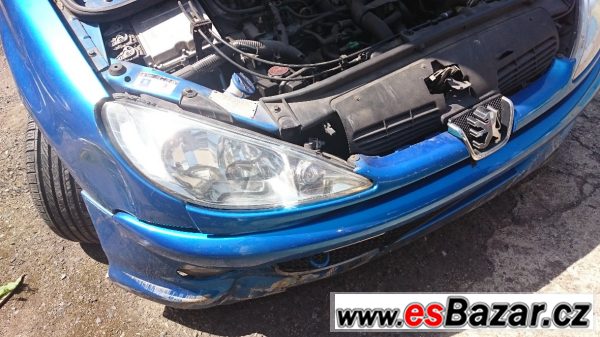 Peugeot 206 2.0i havarovaný