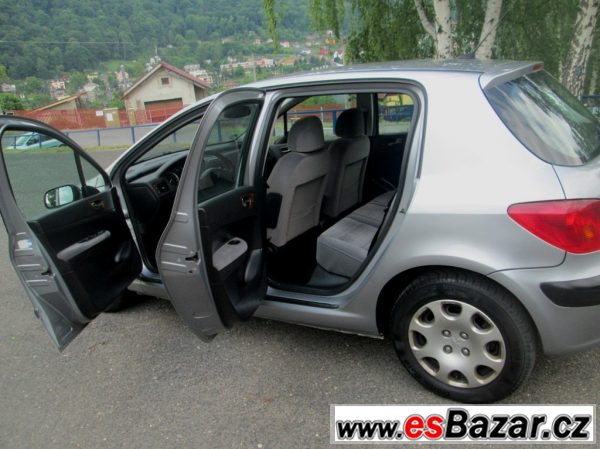 Peugeot 307 80kW, serviska