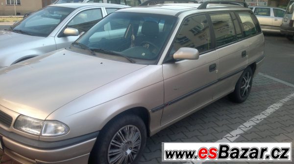 opel-astra-combi-1-6