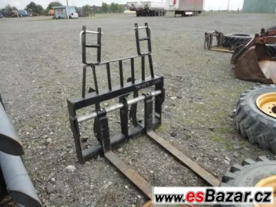 Paletizační vidle na CAT 930