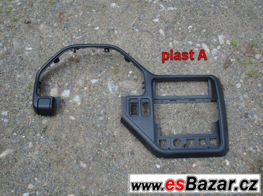 Peugeot 106 interierové plasty