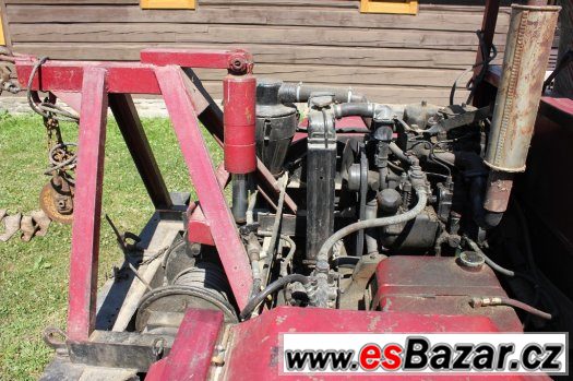 Traktor 4x4 Diesel Zetor Navijak Zil V3s Aro