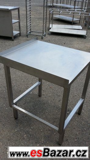 Nerezový stůl s lemem 80x70x90 cm .
