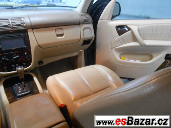  Mercedes Benz ML320  