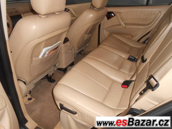  Mercedes Benz ML320  