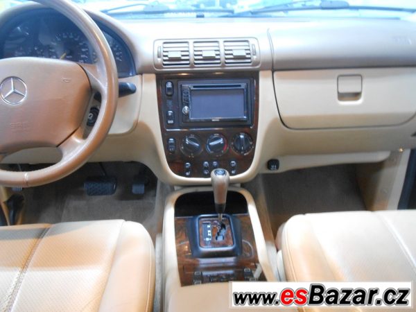  Mercedes Benz ML320  