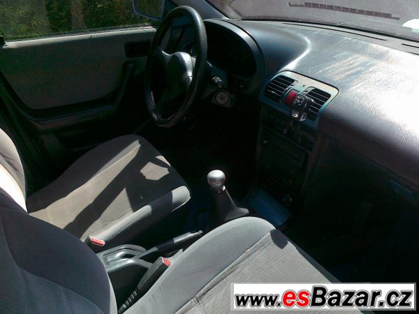 Mazda 323F mrkačka Mazda 323F mrkačka