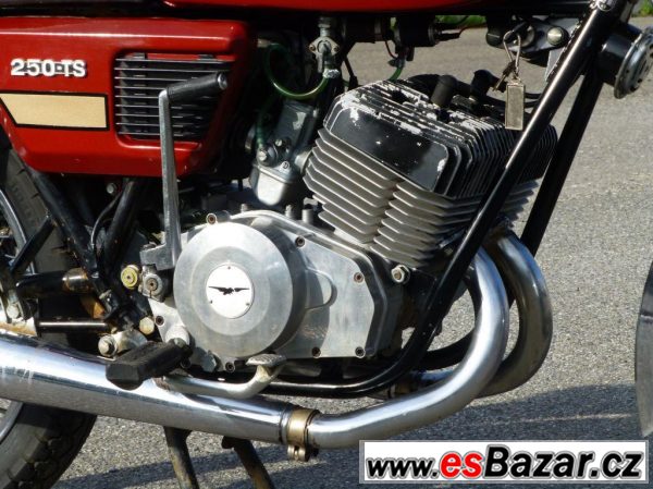 Moto Guzzi TS 250, silniční cestovní