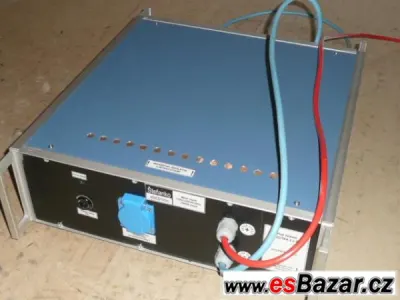 Měnič napětí 12V na 220V