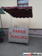 Mobilní stánek - párek v rohlíku