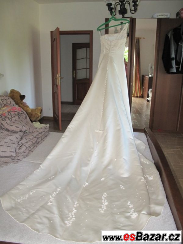 Luxusní svatební šaty vel. 38-40