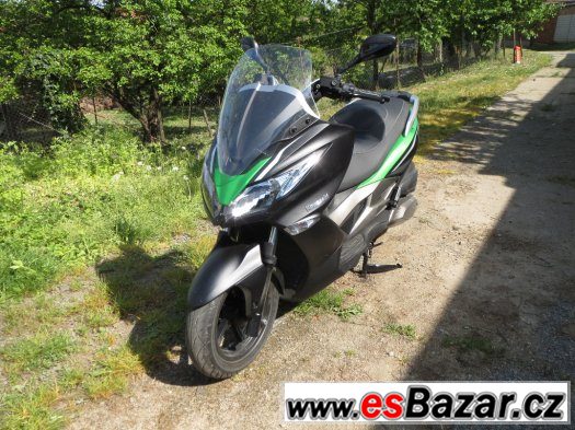 Kawasaki J300 SKUTR - NOVY