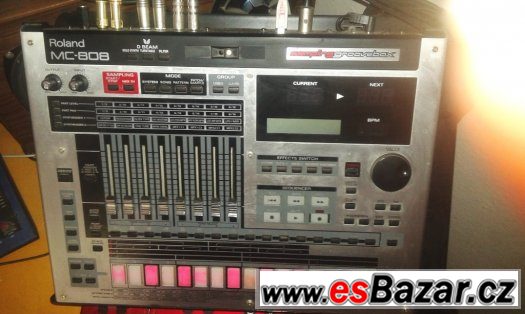 roland MC 808