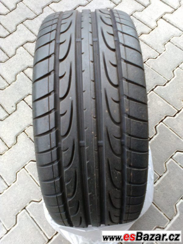  Pneumatiky Dunlop Sport Maxx 225/4