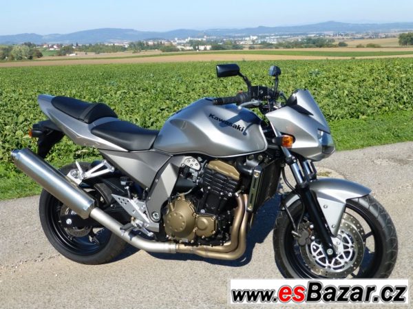 kawasaki-z-750-nakedbike