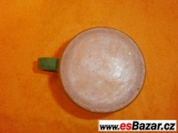 Keramický zelený hrnek hranatý 0,4l Keramický zelený hrnek hranatý 0,4l