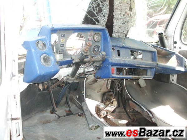 Mercedes 207D náhradní díly Mercedes 207D náhradní díly