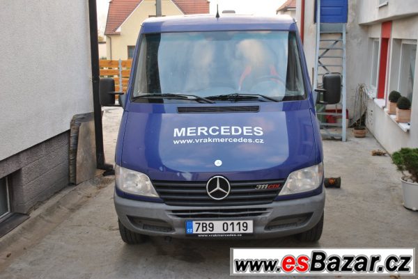 mercedes-benz-dily