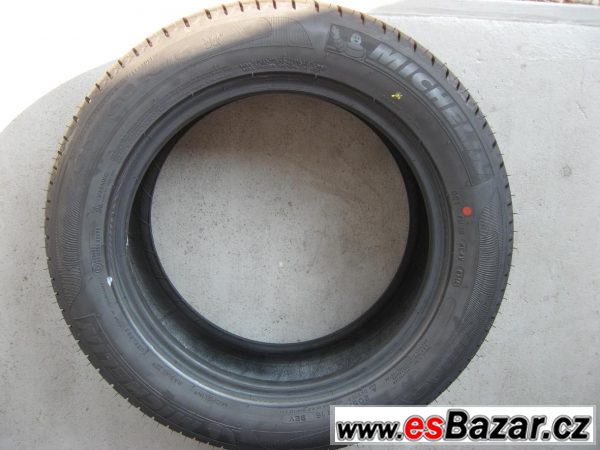 nove-michelin-primacy-205-60-r16