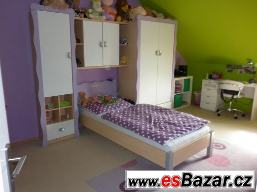 Dětské skříně s postelí