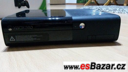 XBOX 360, 500 GB + kinect + hry