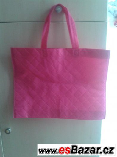 růžová taška