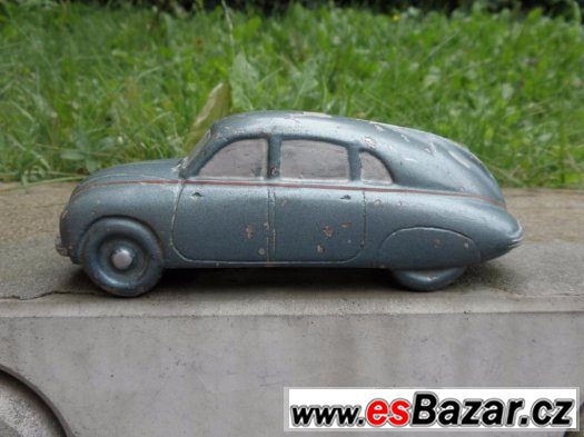 Koupím starý odlitek auta Tatra 603 nebo Tatraplan