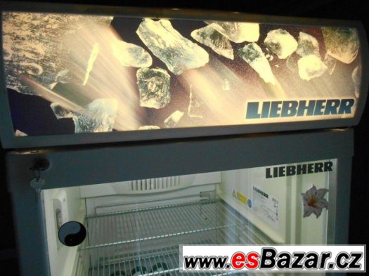 Prosklená lednice LIEBHERR