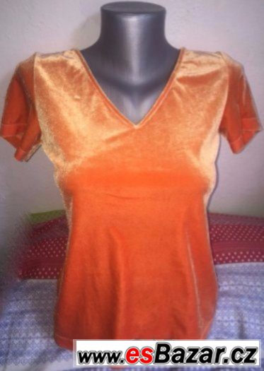 pružné plyšové měkoučké oranžové tričko vel.S/M