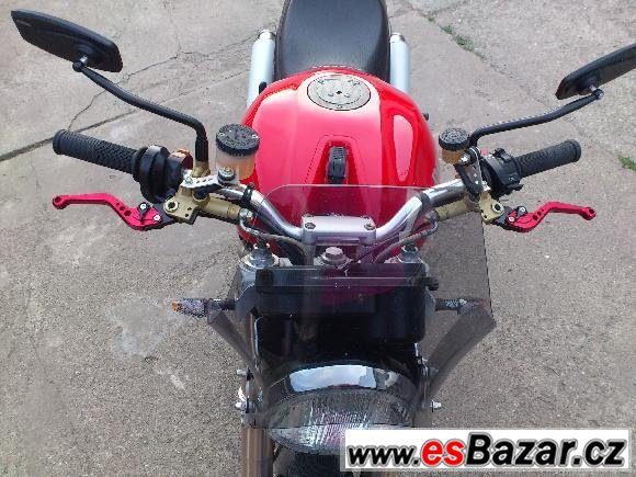 Ducati Monster 900