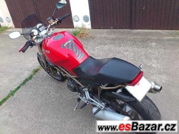 Ducati Monster 900