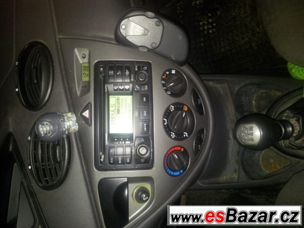 Ford Focus 1,8TDCI garážovaný Ford Focus 1,8TDCI garážovaný