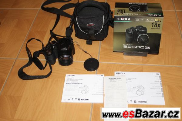 Fujifilm FinePix S2500HD