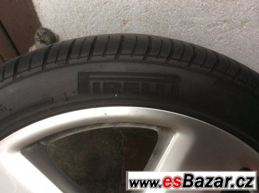 Pirelli PZero Rosso 245/40 ZR 18 97Y