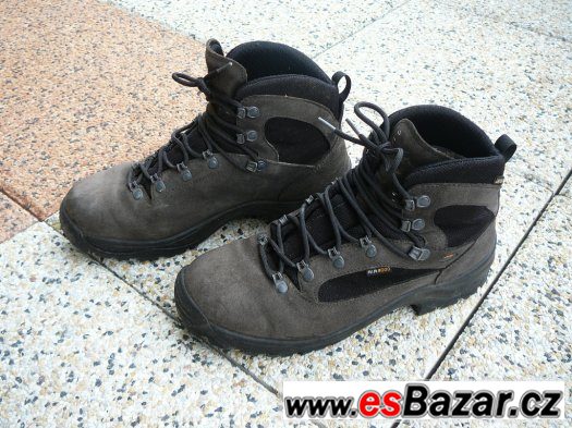 Pohorky trekové boty AKU Air 8000 Goretex